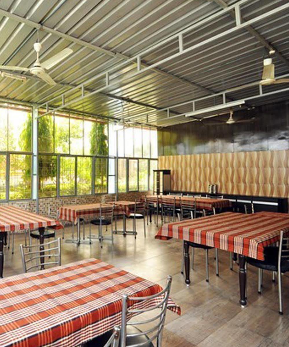 Fabhotel Rr Retreat Dehradun Ngoại thất bức ảnh